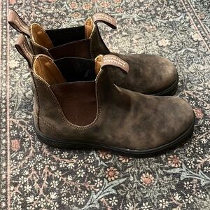 Blundstone Chelsea boot